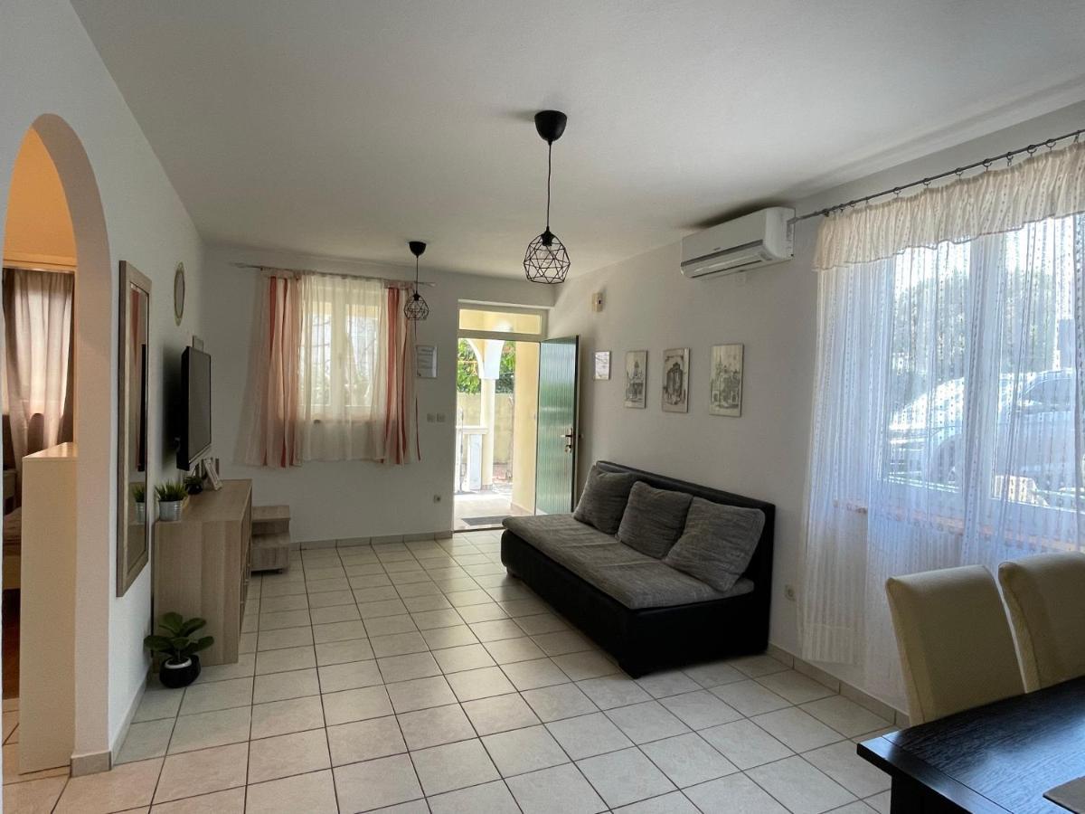פטרצ'אנה Apartments Antonija Punta Skala Next To Falkensteiner Resort מראה חיצוני תמונה