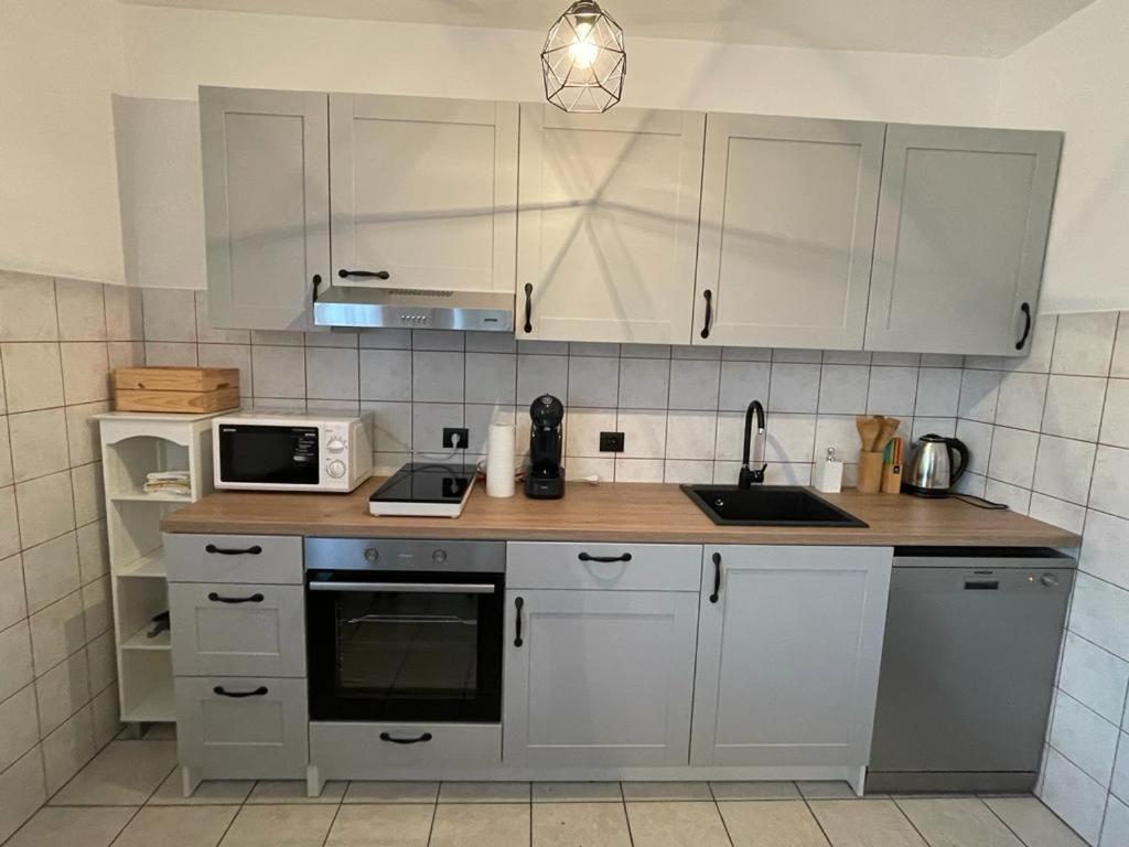 פטרצ'אנה Apartments Antonija Punta Skala Next To Falkensteiner Resort מראה חיצוני תמונה