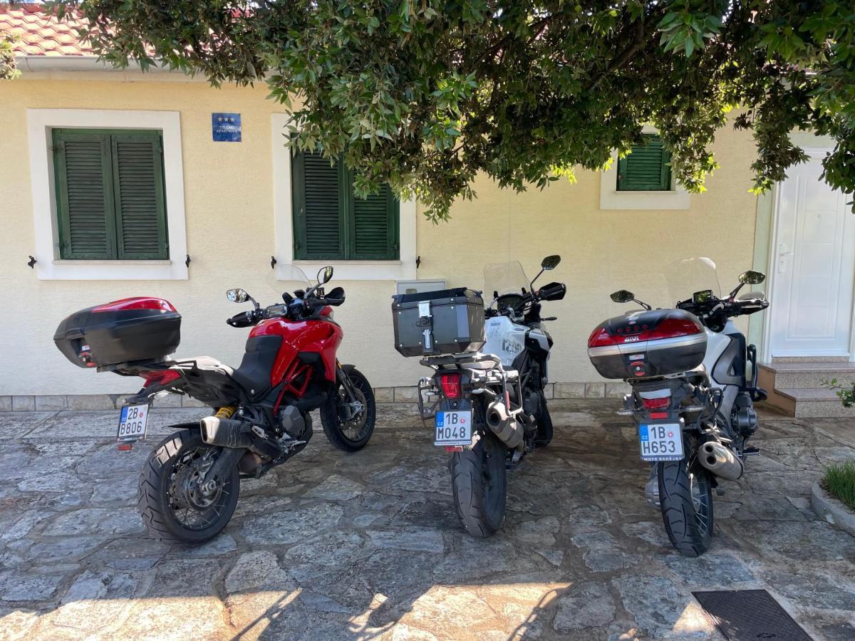 פטרצ'אנה Apartments Antonija Punta Skala Next To Falkensteiner Resort מראה חיצוני תמונה